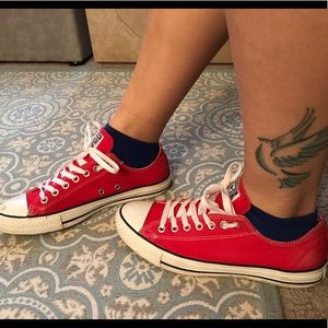 Pre Loved Red/ White Low Top Converse